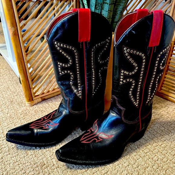 Frye Shoes - Frye Cowboy Boots!